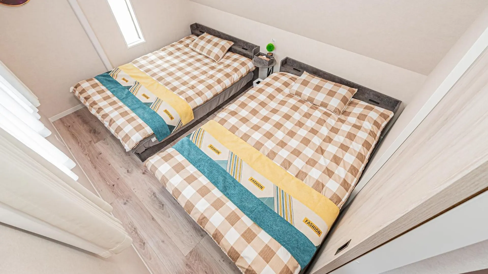 Private 3 Bedroom House With Free Parking Near Asakusa And Skytree Tōkyō 0*,